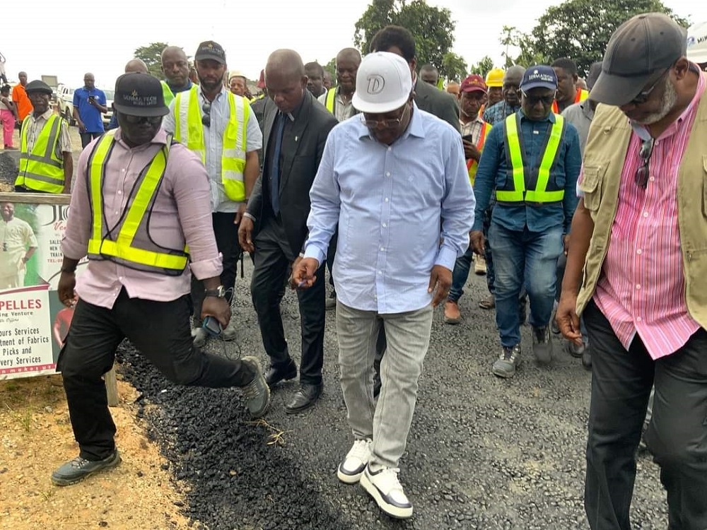 #Renewedhope…. The Honourable Minister, Federal Ministry of Works, H.E. Sen (Engr) David Nweze Umahi, CON during the inspection of the Dualisation of the Outstanding Portion of Calabar–Odukpani–Itu–Ikot Ekpene Road (Obokun–Gas Power Plant) in Cross River State on the 21st September, 2023
